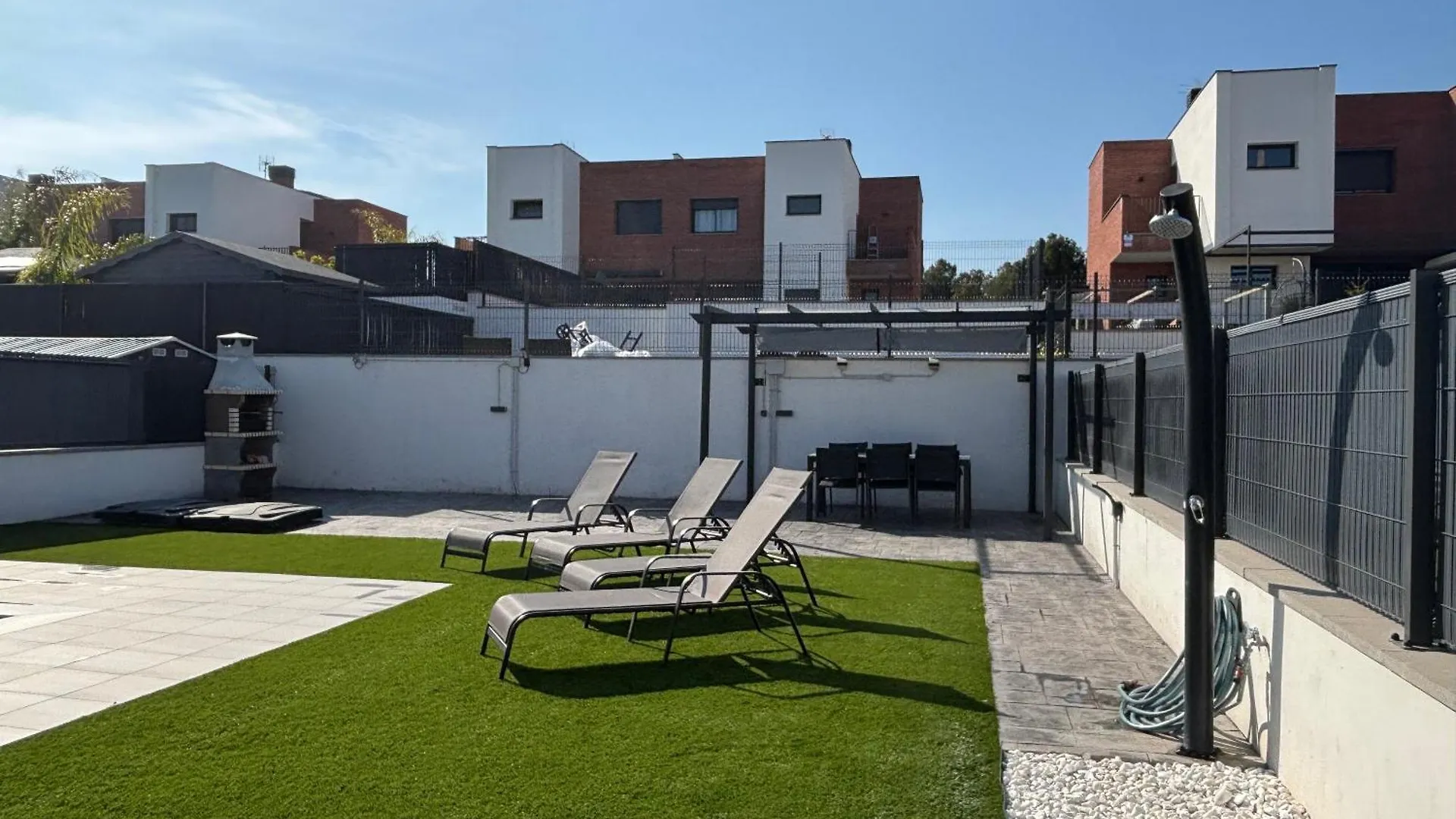 Holiday home Casa Con Piscina Y Parking En Roda De Bera