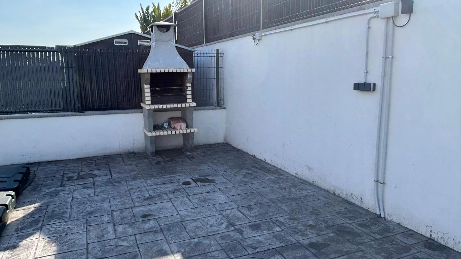 Casa Con Piscina Y Parking En Roda De Bera